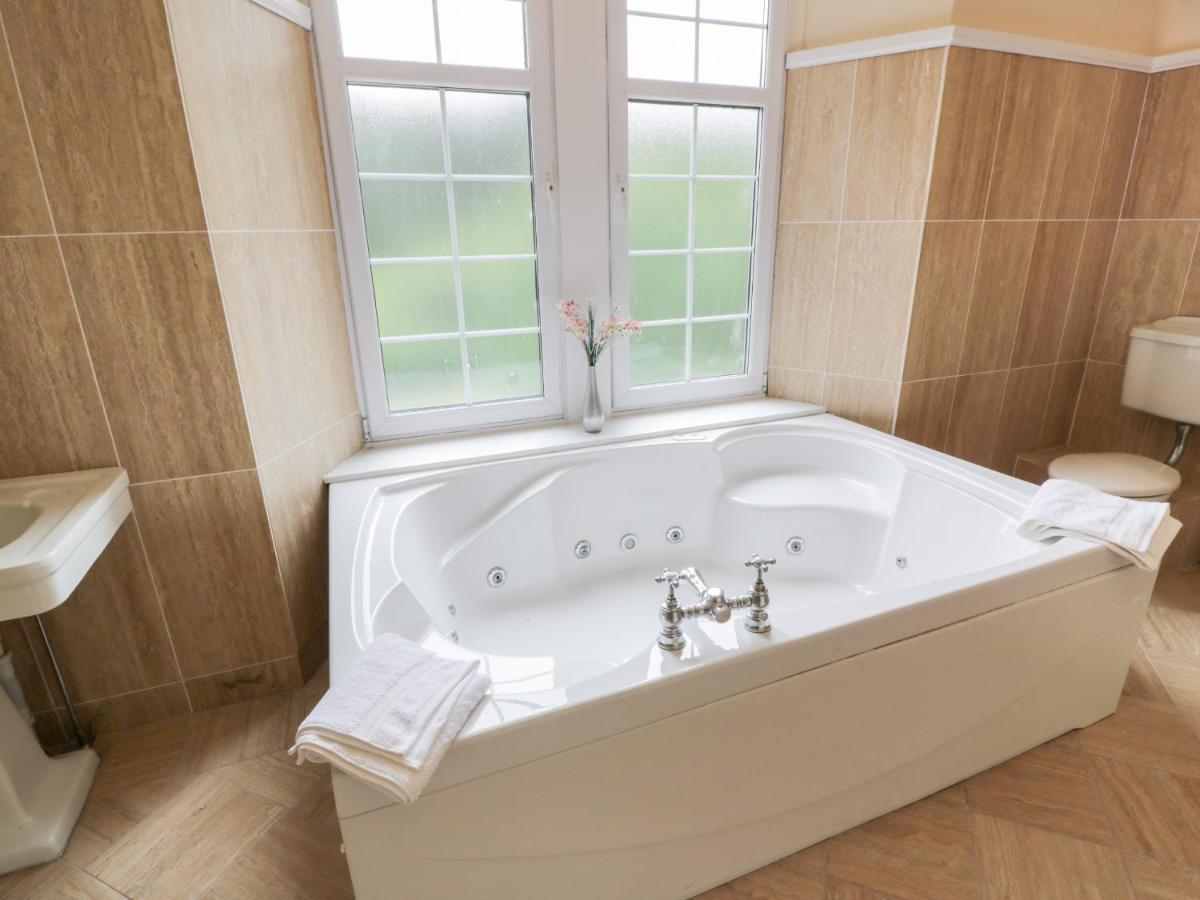Auchentroig House Apartment Stirling Bagian luar foto