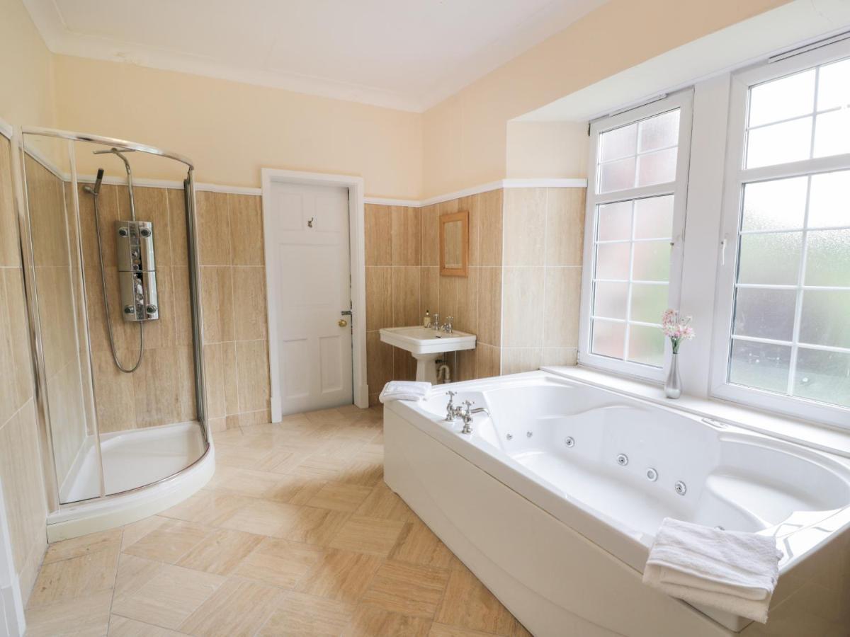 Auchentroig House Apartment Stirling Bagian luar foto